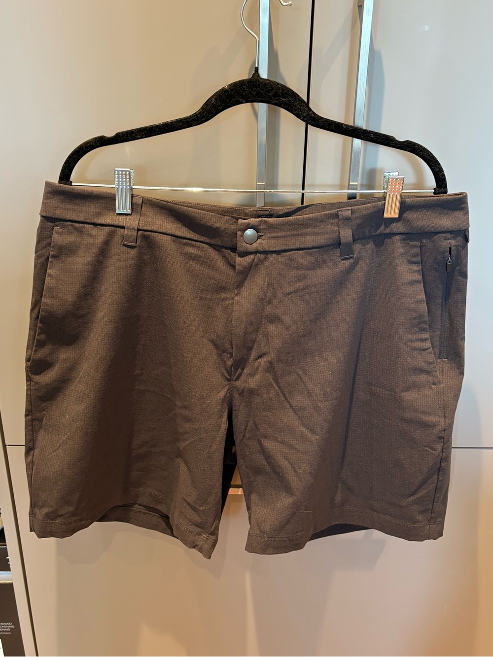 Lulu wovenair 7” abc classic fit shorts